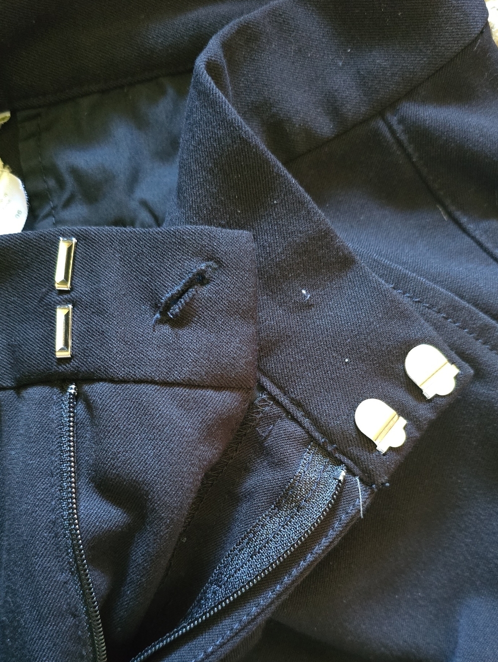 Garnet Hill Black Cropped Tailored Pants - Picture 5 of 5